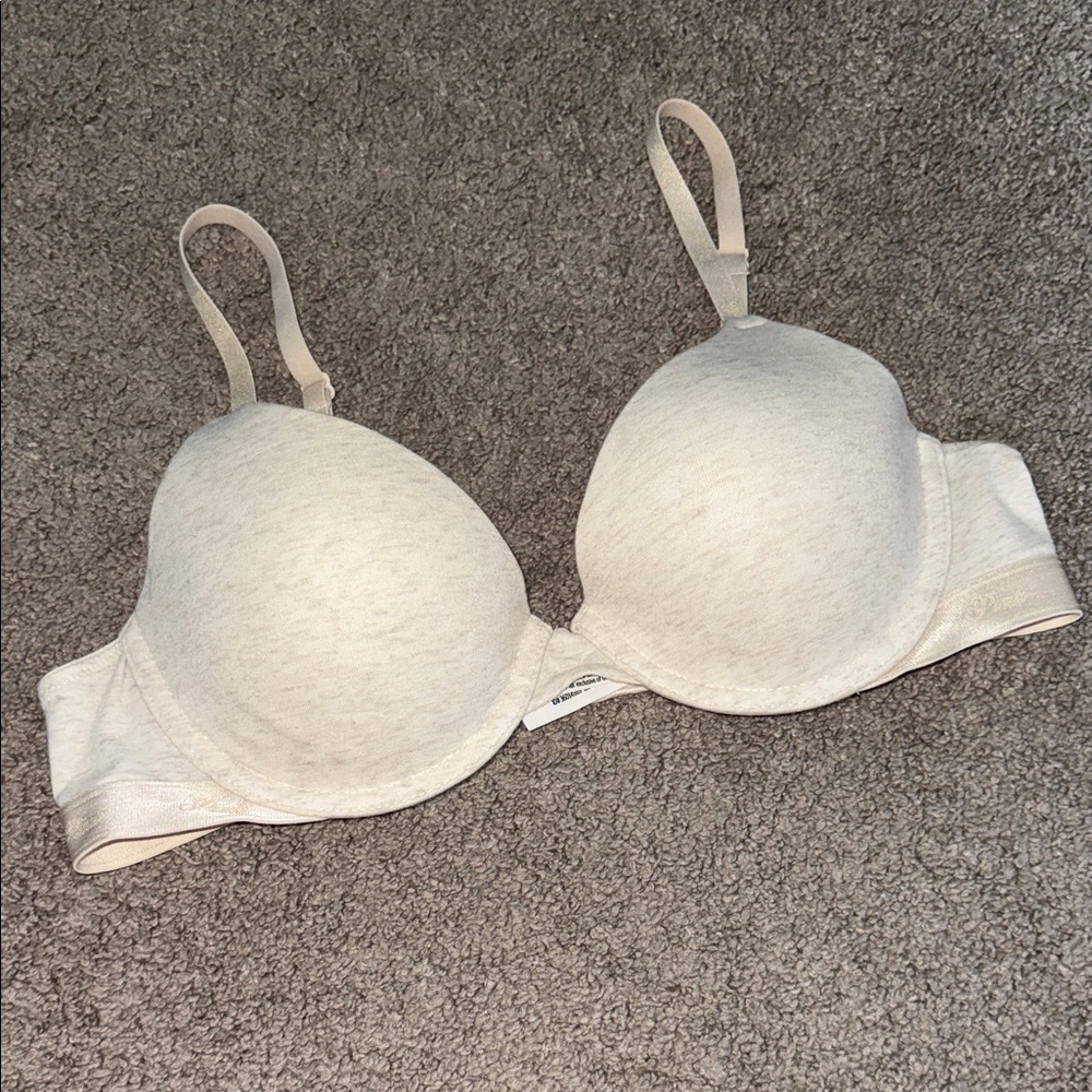 Victoria’s Secret Pink Wear Everywhere Lightly Lined TSshirt Bra